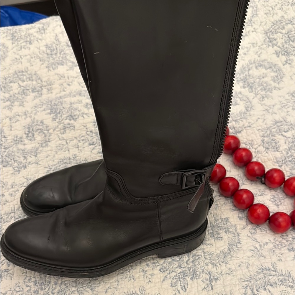 Gucci Black Ankle Boots with Buckle Detail